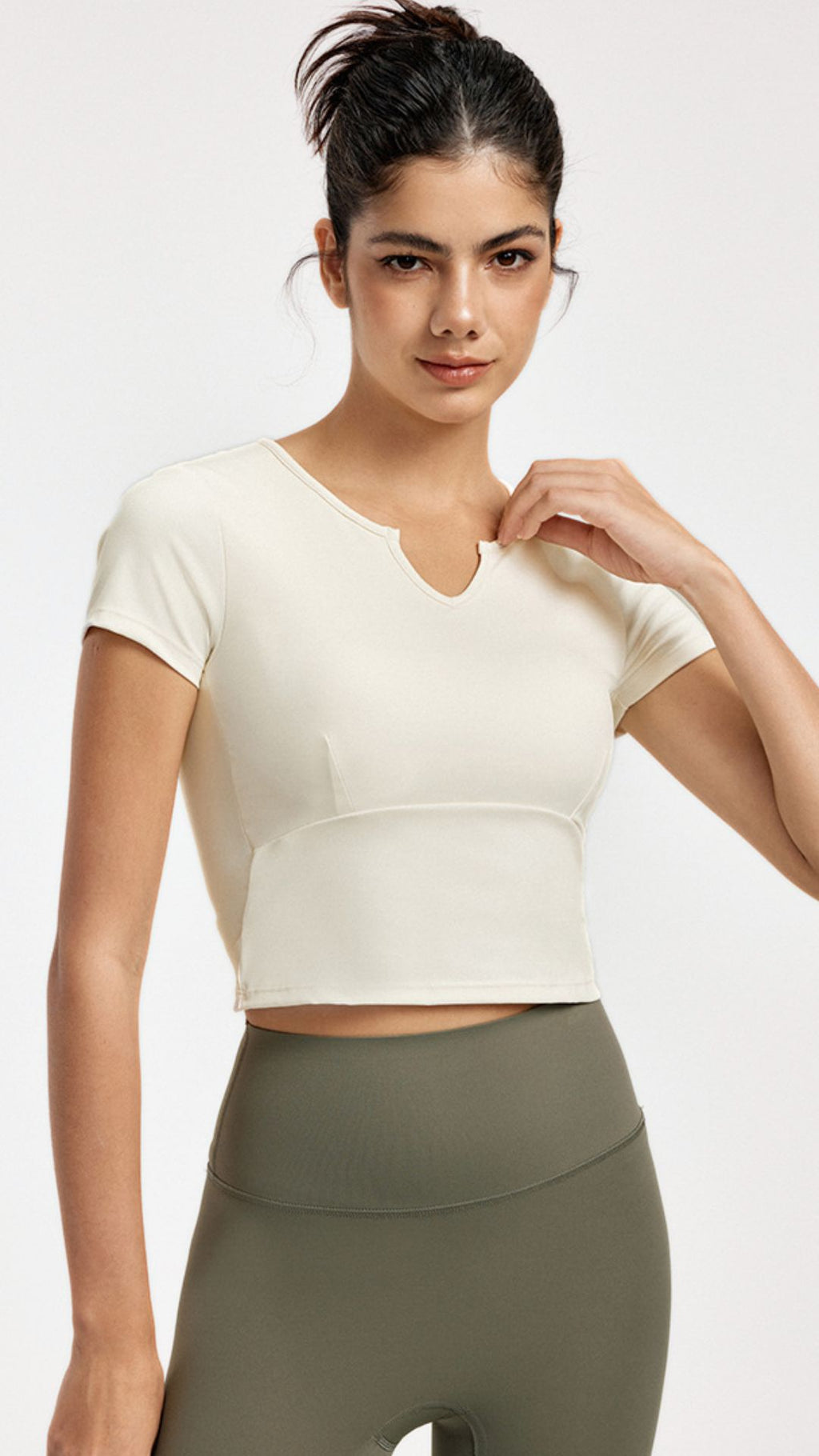 Chic SlimFit Short Sleeve Sports Bra