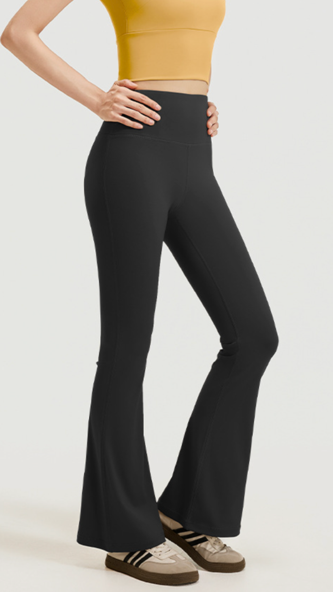 Smooth Silhouette Flare Leggings