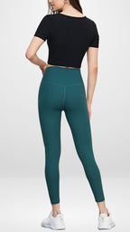 [FINAL SALE] Flexflow Button Cropped Top