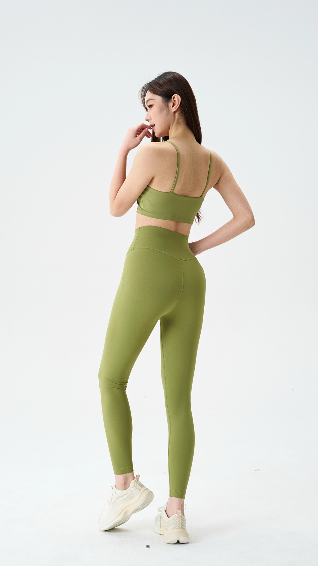 UltraSoft Motion Cropped Tank Bra