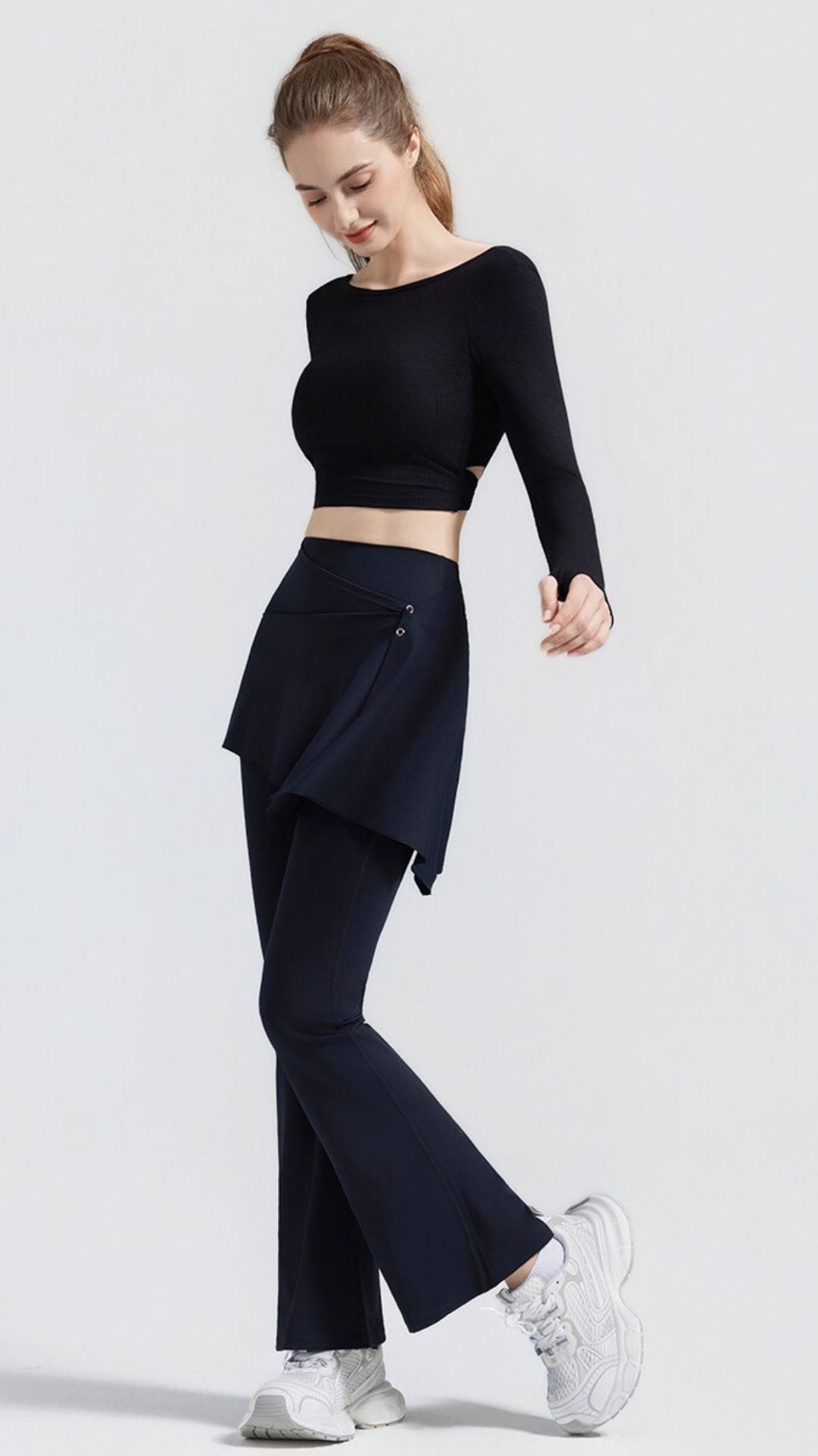 TwistBack Long Sleeve Sports Bra