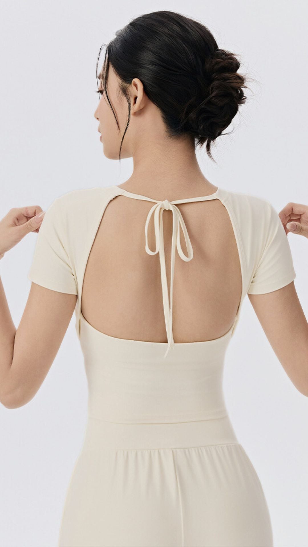 BelleCurve Open-Back Sports Bra