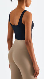 SoftSculpt Square-Neck Yoga Sports Bra