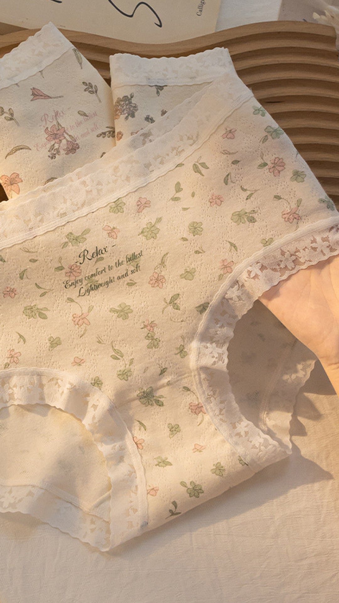 Flora SoftFit Mid-Waist Panties (3 for RM24.99)